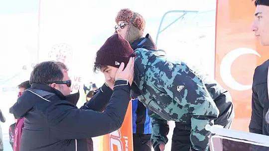 Snowboard İl Birinciliği müsabakaları sona erdi