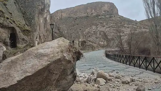 Soğanlı Vadisi'nde kaya koptu bölgede güvenlik önlemleri artırıldı