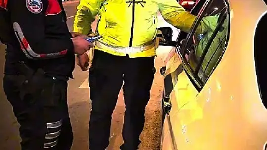Şok uygulamalarda aranan 10 kişi yakalandı