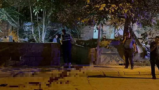 Sokak ortasında bıçaklanan yabancı uyruklu şahıs ağır yaralandı