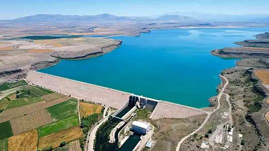 Son 23 yılda Kayseri'de suyun bereketi toprakla buluştu