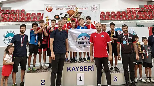 Spor A.Ş.'den Minikler Bölge Takım ve Ferdi Yarışmaları'nda büyük başarı