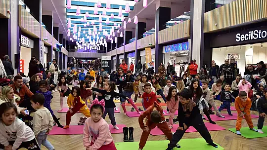Spor A.Ş., KUMSmall'da sporseverlerle buluştu