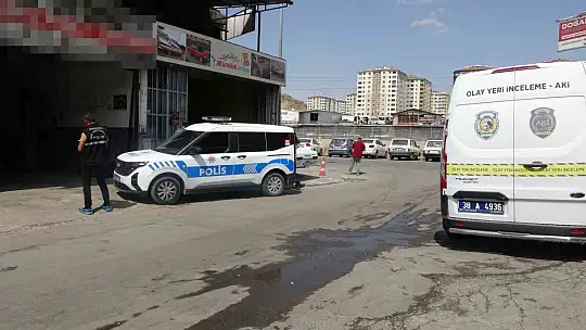 Su içmek için girdiği işyerinde tabancayla vuruldu