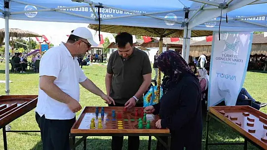 Sultan Sazlığı'nda uçurtma şenliği düzenlendi