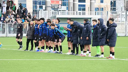 Sungur Futbol Kulübü U18 takımı şampiyon oldu