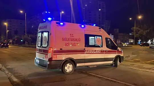 Tabancayla yaralandı, tramvaya bindi