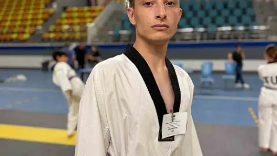 TaeKwonDo terfi sınavında YayTanSay'dan 10 sporcu başarılı oldu
