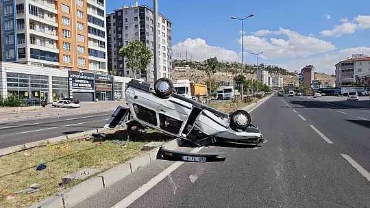 Takla atan otomobilden burnu bile kanamadan çıktı