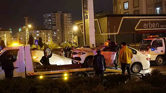 Takla atan otomobilinin kapıları zarar görmesin diye vinç getirtti