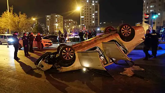 Takla atan otomobilinin kapıları zarar görmesin diye vinç getirtti