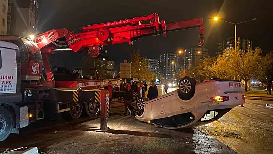 Takla atan otomobilinin kapıları zarar görmesin diye vinç getirtti