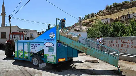 Talas Belediyesi'nden keneye karşı mobil banyoluk