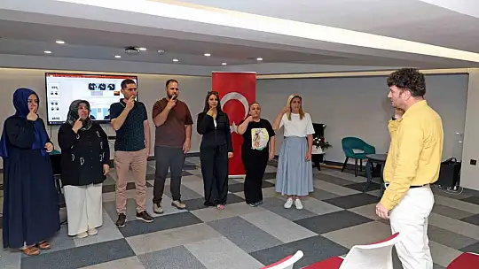 Talas Belediyesi personeline işaret dili eğitimi