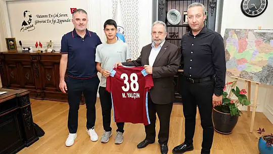 Talas Belediyespor'un gururu Mustafa Çiğdem'den Başkan Yalçın'a ziyaret
