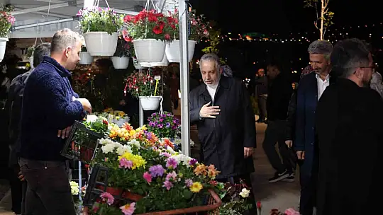 Talas Çiçek Şenliği'nde Grup Şantiye'den unutulmaz gece