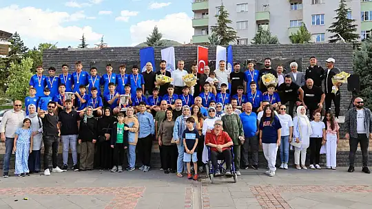 Talas'ın altın çocukları yine tarih yazdı