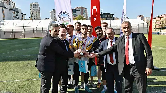 Talas'ın Cumhuriyet Kupası'nda şampiyon belli oldu