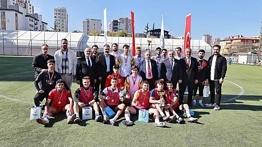 Talas'ın Cumhuriyet Kupası'nda şampiyon belli oldu