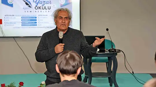 Talas'ın Yazar Okulu Seminerleri'nde hikaye anlatıldı