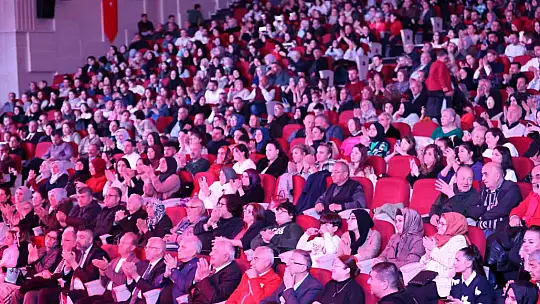 Talas Kızılay'ın engelsiz konseri büyük beğeni topladı