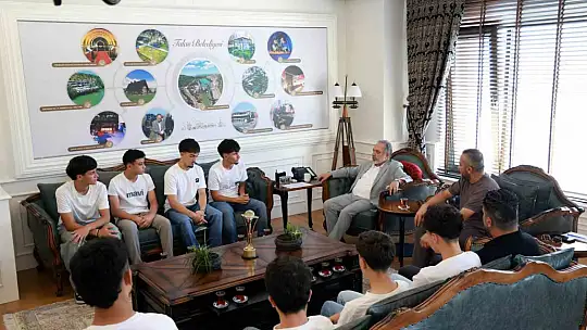 Talas Sporcu Fabrikası'ndan Kayserispor'a 9 futbolcu daha