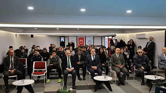 Talas'ta 'Alev Alatlı Okumaları' ile düşünceye yolculuk