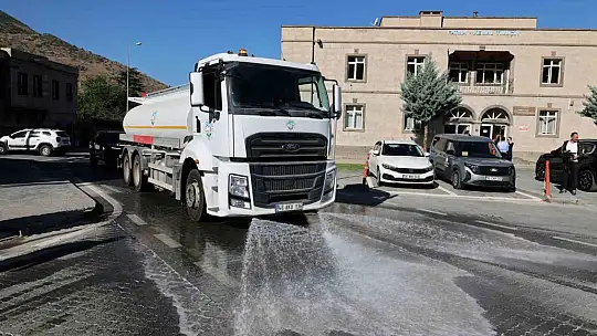 Talas'ta 'Belediye Mahallemizde' tarihi sokaklarda