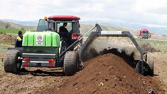 Talas'ta ahır atıkları gübreye dönüşüyor