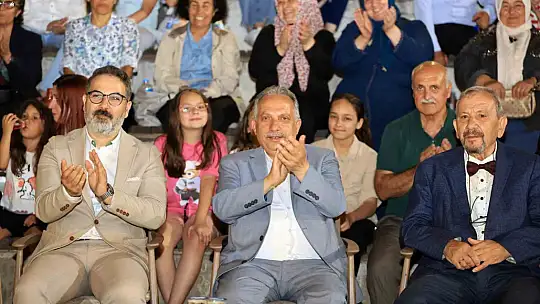 Talas'ta babalar günü coşkusu 'Hoş Seda' ile yaşandı