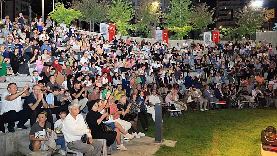 Talas'ta babalar günü coşkusu 'Hoş Seda' ile yaşandı
