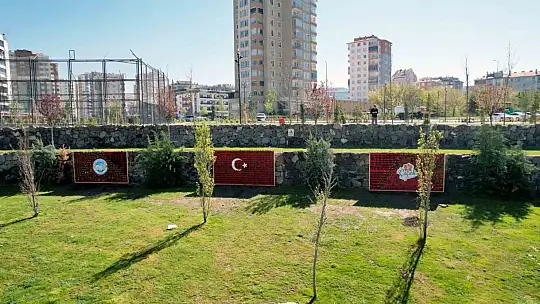 Talas'ta bahar 'Çiçek Şenliği' ile taçlanıyor