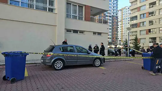 Talas'ta bir kişi aracında ölü bulundu