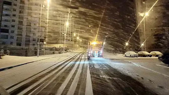 Talas'ta gece gündüz kış çalışması