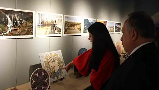 Talas'ta Geleneksel Çini Sanatları Sergisi açıldı