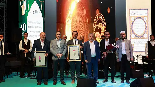 Talas'ta gönüller Mevlid Kandili programında buluştu