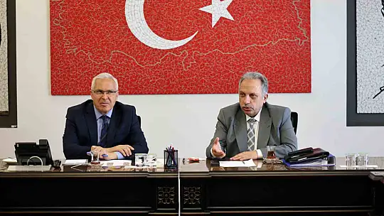 Talas'ta kamu kurumları ve muhtarlar mahalleleri konuştu