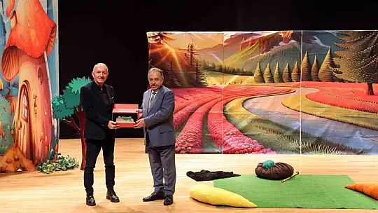 Talas'ta karne sevinci tiyatroyla taçlandı