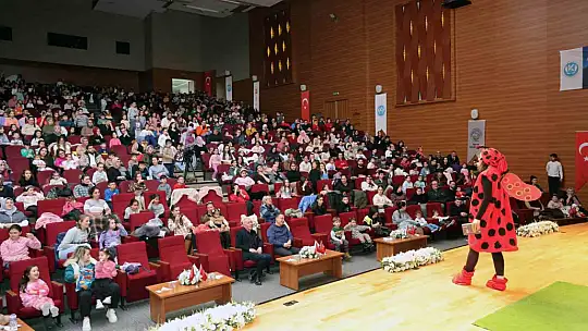 Talas'ta karne sevinci tiyatroyla taçlandı