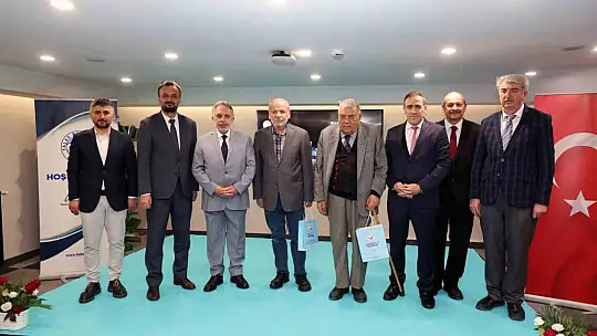 Talas'ta kitap kurtları ödüllendirildi