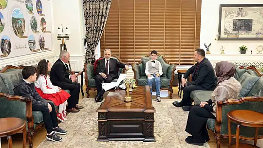 Talas'ta küçük başkan büyük mesajlar verdi