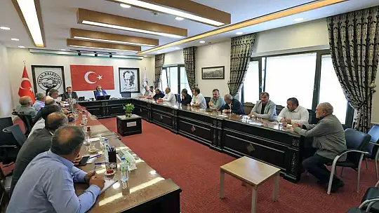 Talas'ta muhtarlarla hizmet zirvesi