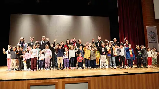 Talas'ta Ramazan sahnesinde meddah geleneği