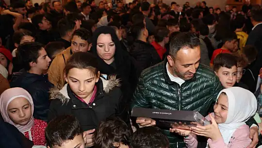 Talas'ta teravihte buluştular, sürprizlerle tanıştılar