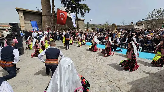 Talas'ta Türkçe Sokağı açıldı