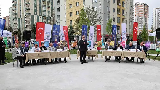 Talas'ta vatandaş soruyor, Başkan Yalçın Dedeoğlu Parkı'nda cevaplıyor