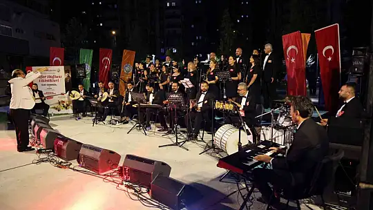 Talas'ta zafer coşkusu sanat müziği konseriyle zirve yaptı