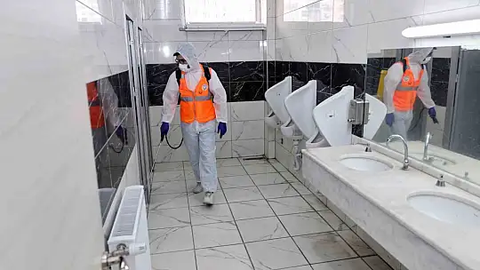 Talas'taki okullarda ara tatil temizliği