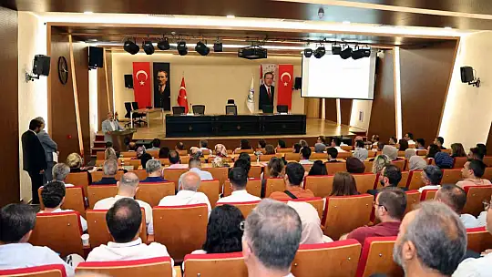 Talas'tan yerel yönetimlere bütçe rehberi eğitimi