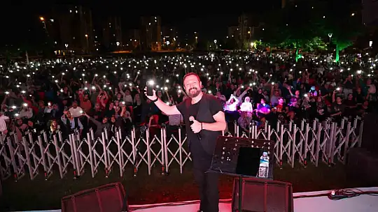 Talha Bora Öge ve Orkestrası Melikgazi'de unutulmaz bir akşam yaşattı
